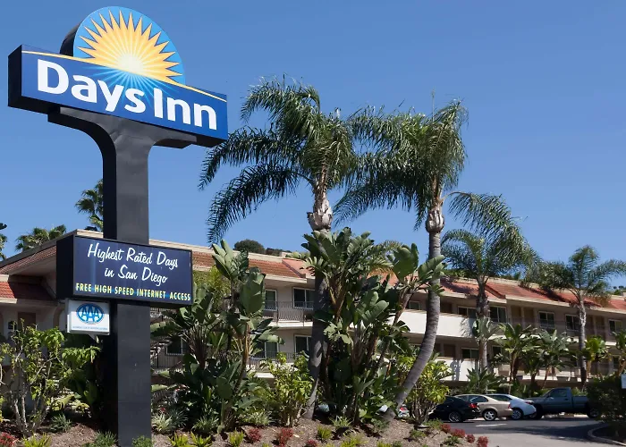 Hotels near San Diego University of San Diego