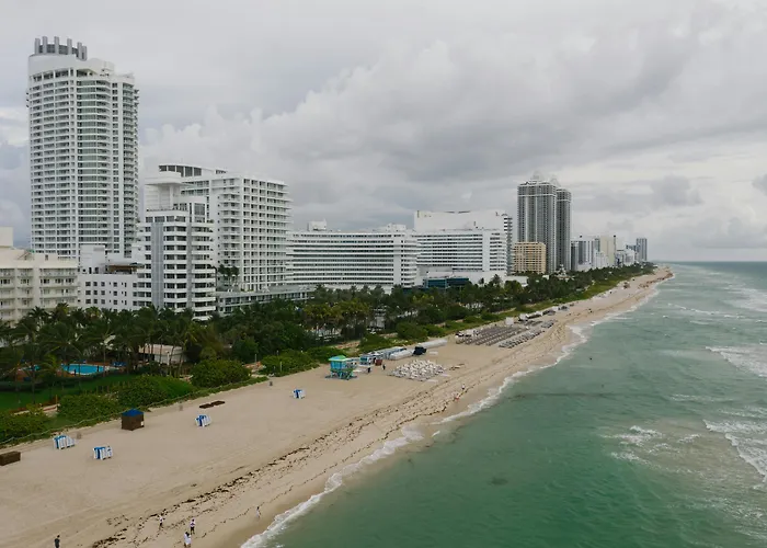Bikini Hostel, Cafe & Beer Garden - Adults Only Miami Beach