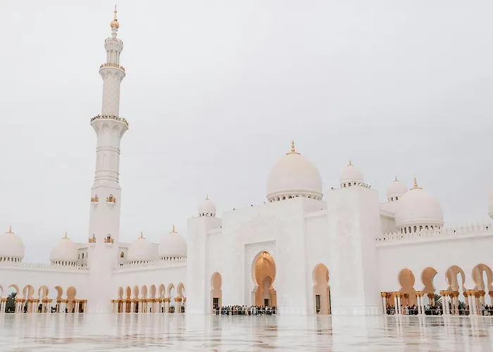 Grand Hyatt Abu Dhabi Hotel & Residences Emirates Pearl