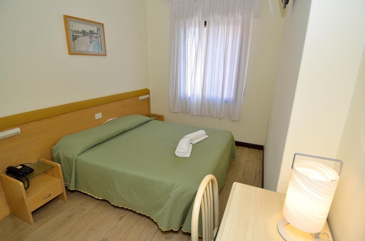 Economy Double Room,1011102796:JPEG