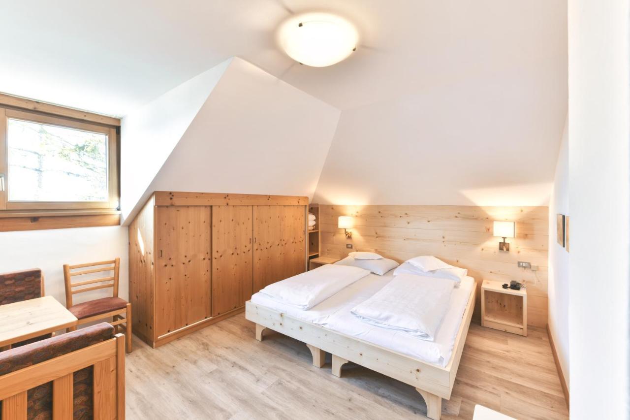 Standard Double Room,1243658605:JPEG