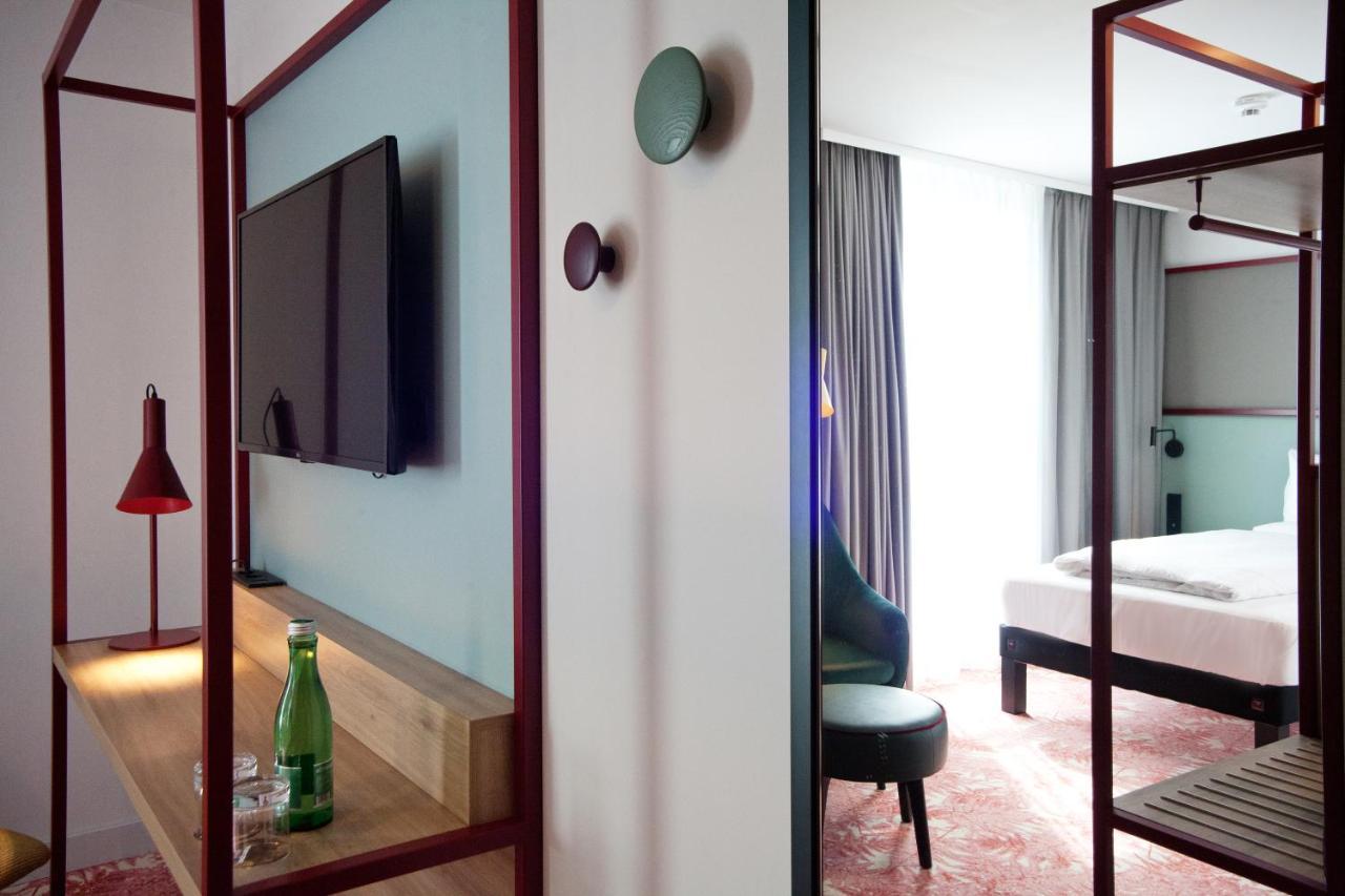 Double Room,1015387813:JPEG