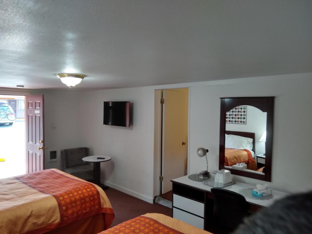 Two-Bedroom Suite