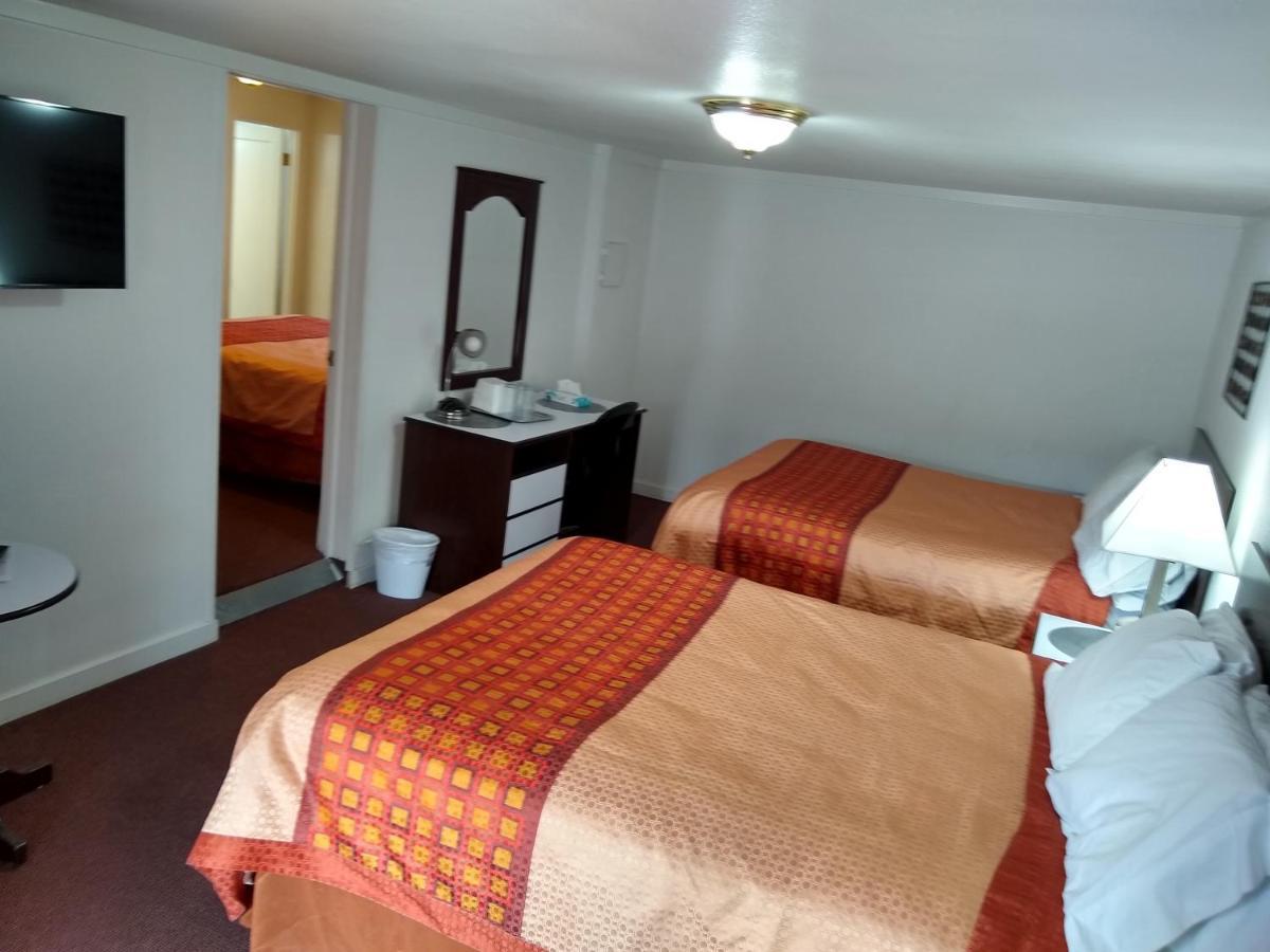 Two-Bedroom Suite
