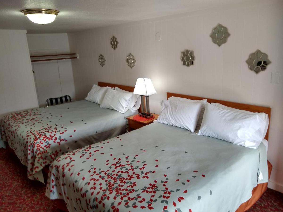 Queen Room Two Queen Beds