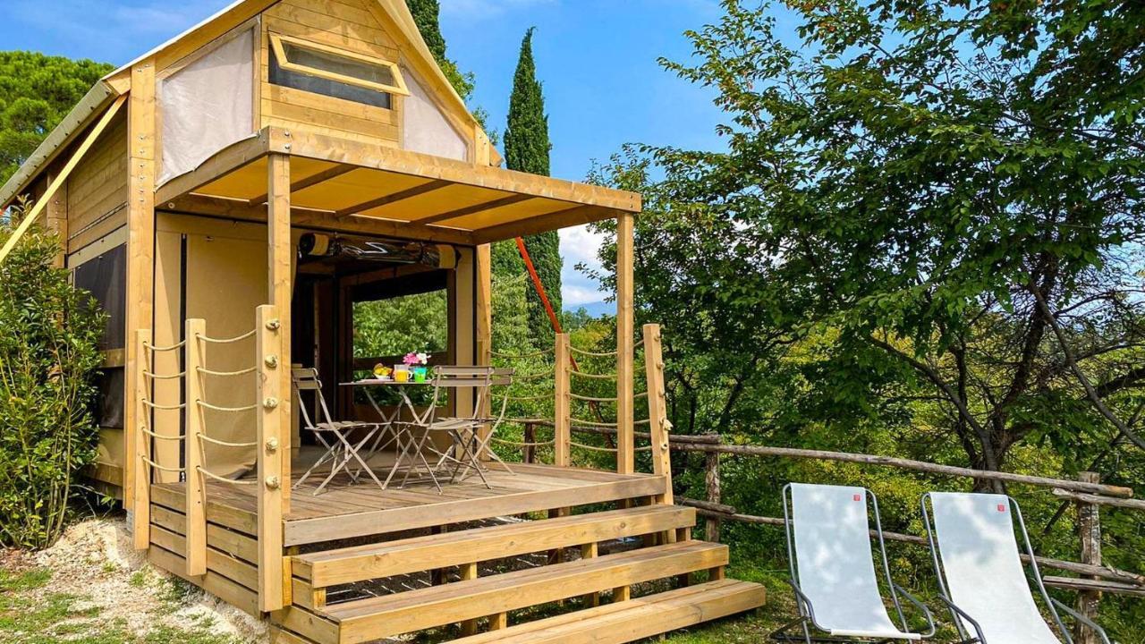 Tent Split Level