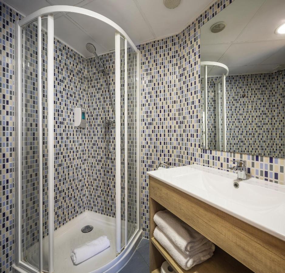 Two-Bedroom Apartment,1024304197:JPEG