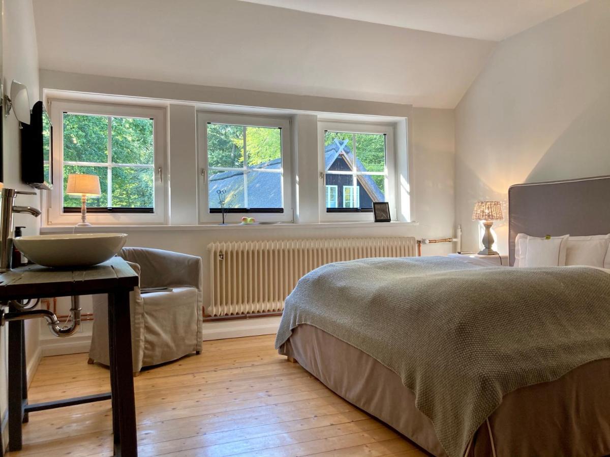 Double Room,1385988263:JPEG