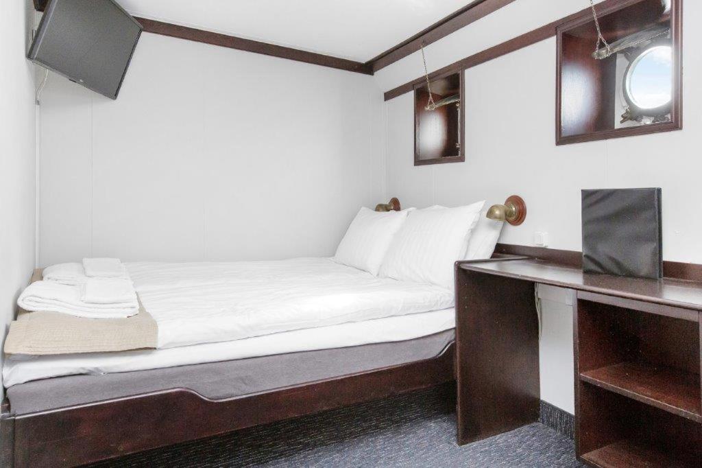 Deluxe Double Room with Sea View,1031945083:JPEG