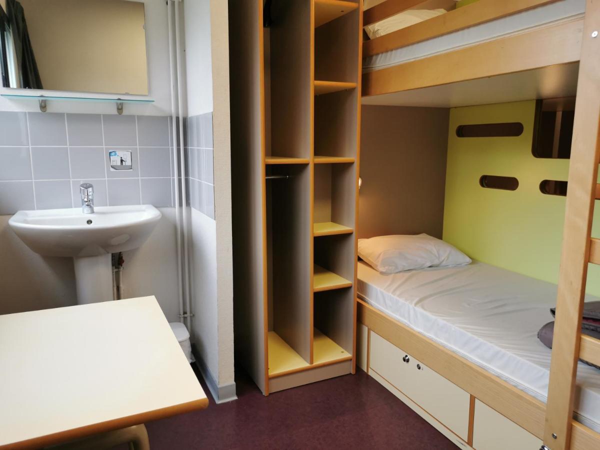 Bed in 4-Bed Female Dormitory – Shared Bathroom