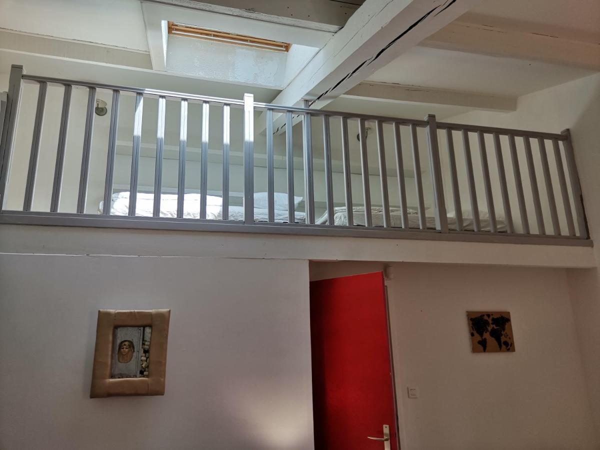 Chambre Familiale avec Salle de Bains Commune