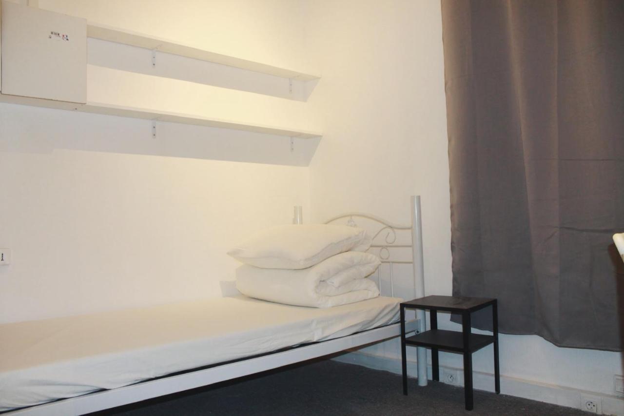 Single Room with Shared Toilet,1040295037:JPEG