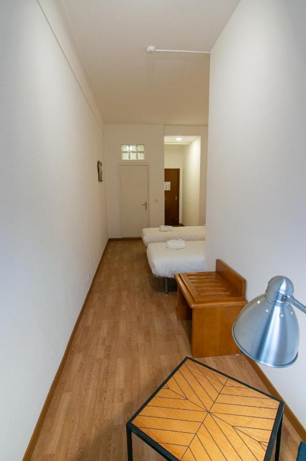 Quarto Twin com Casa de Banho