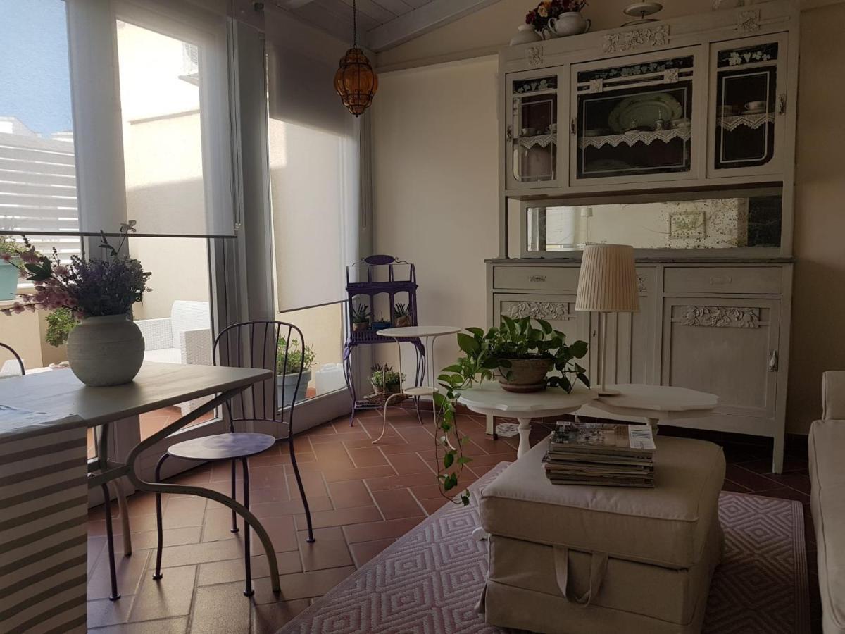 Deluxe Double Room with Balcony,1063189480:JPEG