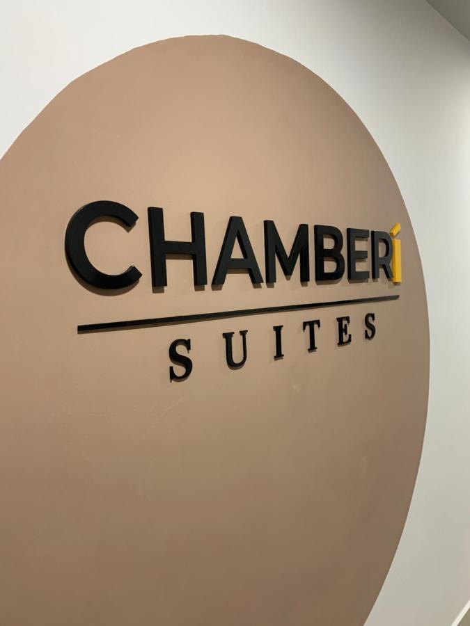 Standard Suite,1107158424:JPEG