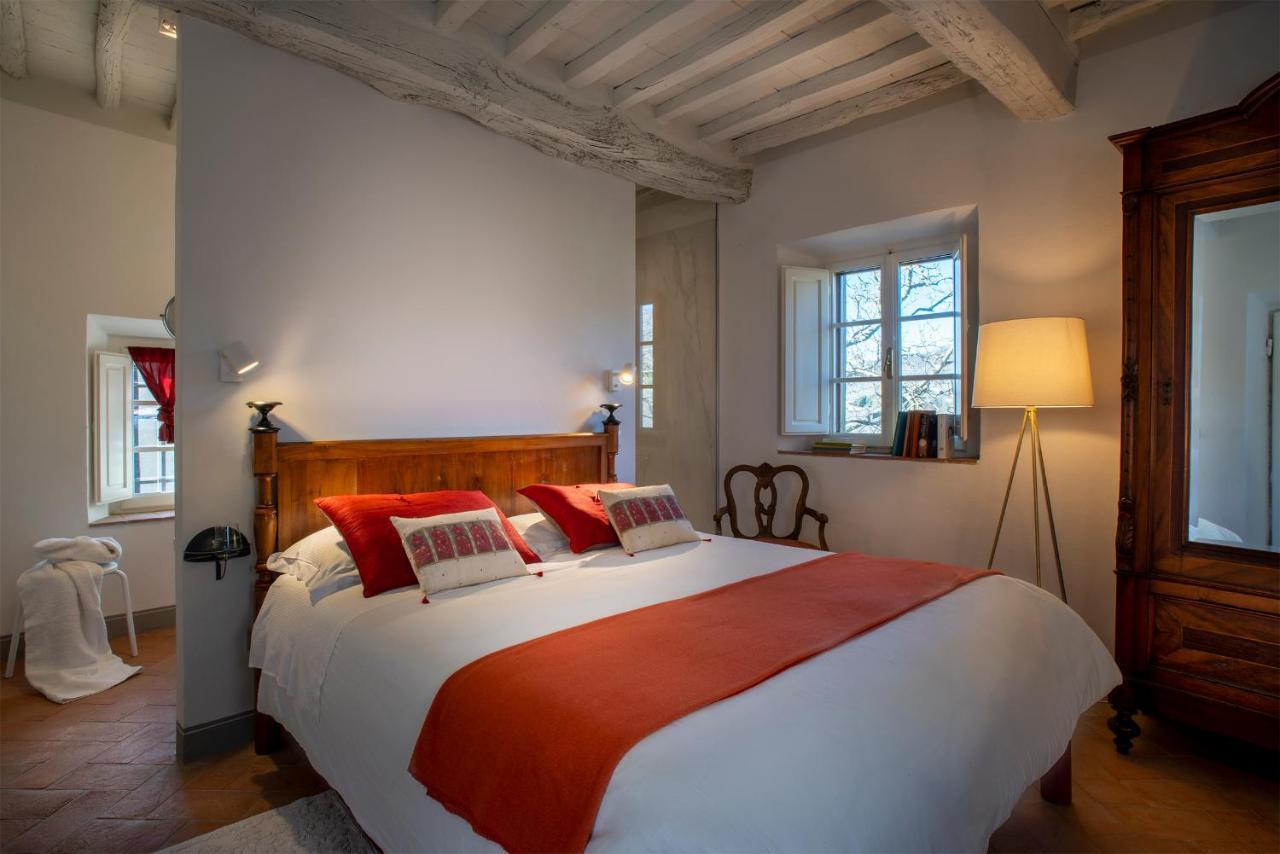 Queen Room,1079678839:JPEG