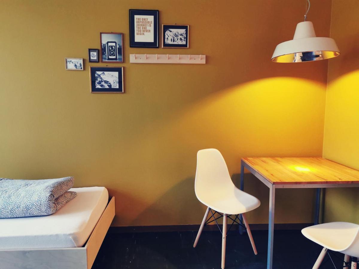 Budget Driepersoonskamer met Gedeelde Badkamer