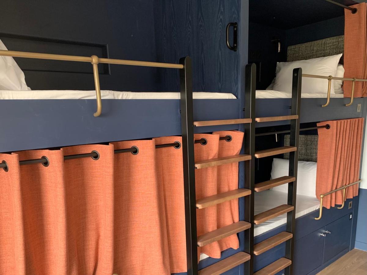 Bed 8-Bed Mixed Dormitory Room