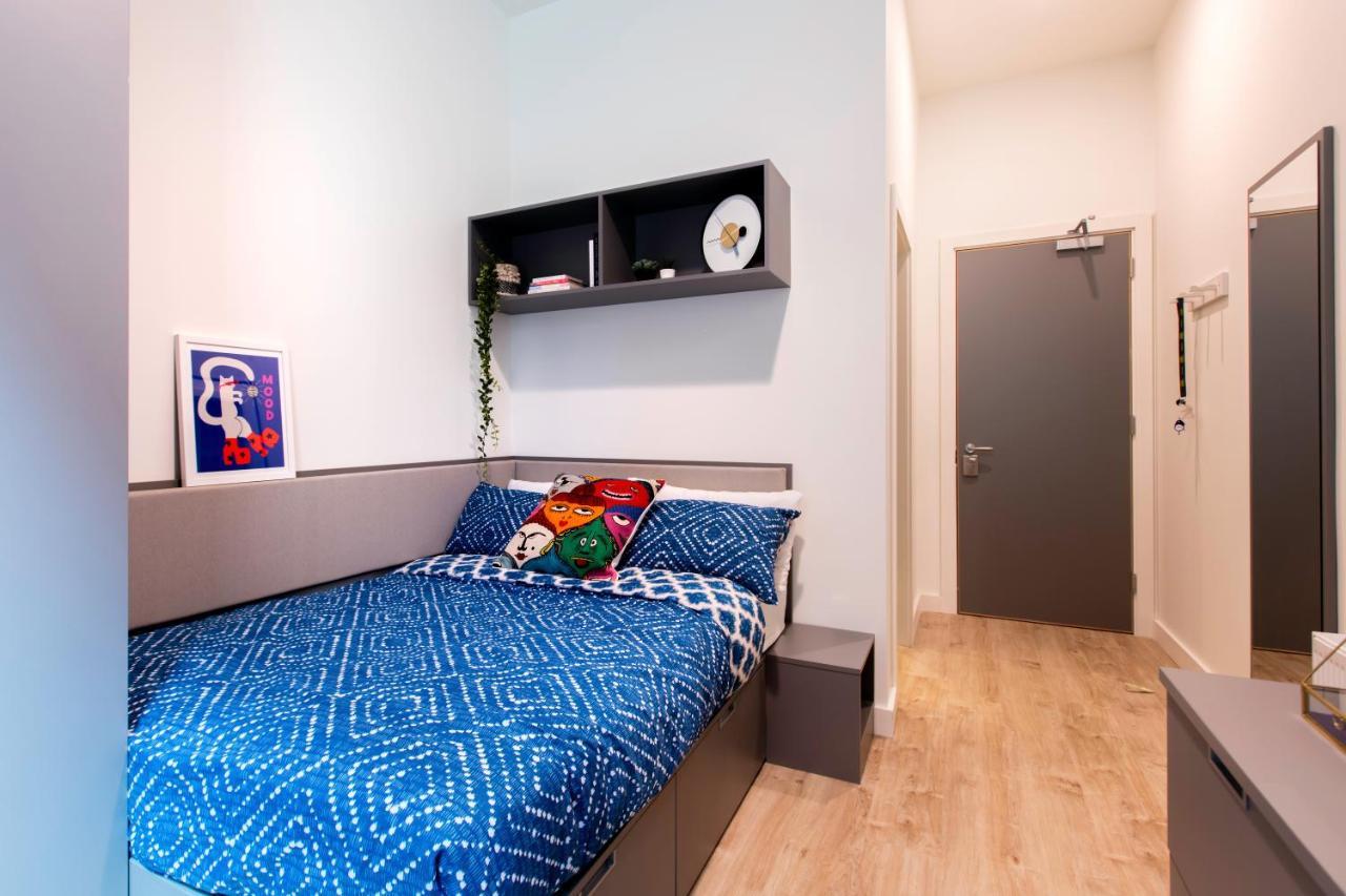 Double Room Private Bathroom