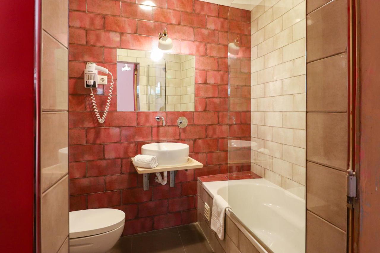 Quarto Duplo