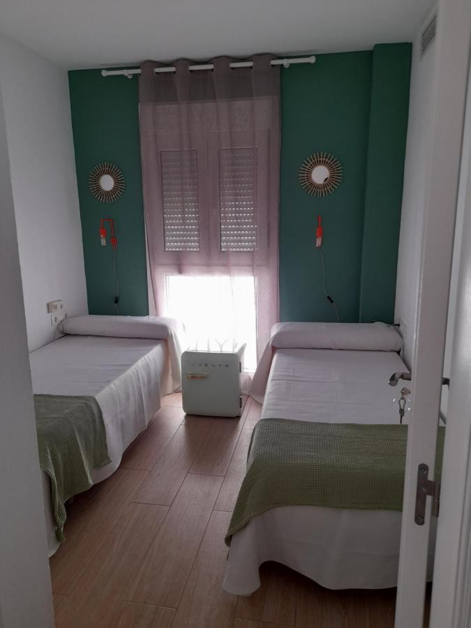 Single Room,1113969231:JPEG