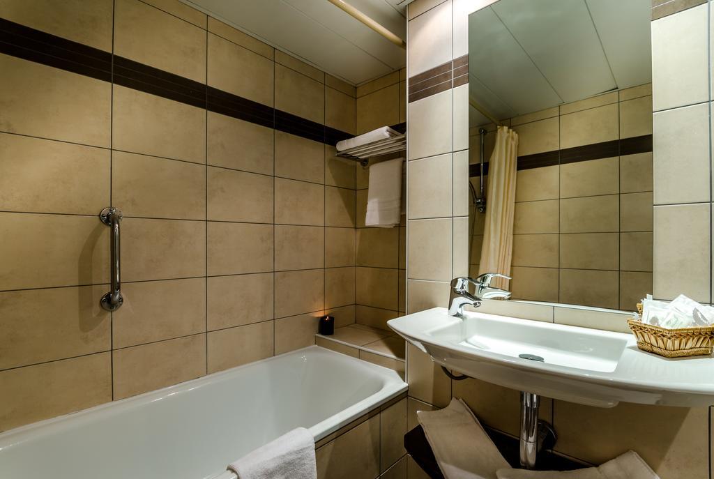 Double Room with Garden View,925773436:JPEG