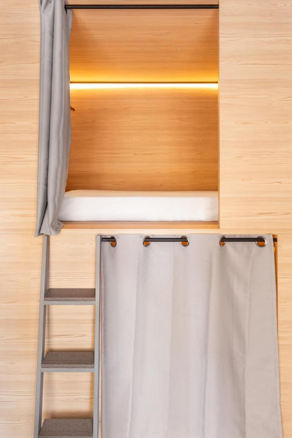 Bed 20-Bed Mixed Dormitory Room