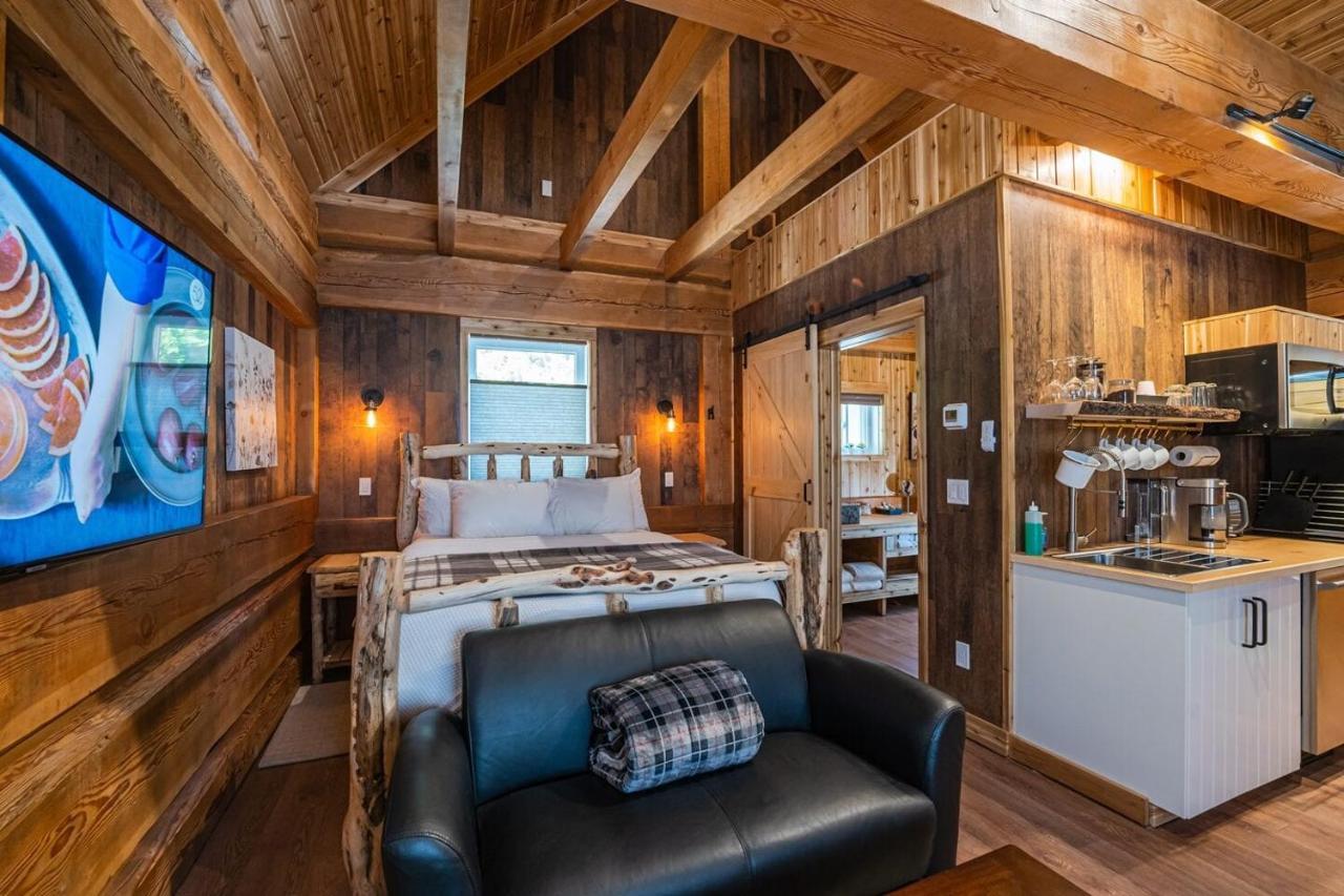 Log cabin