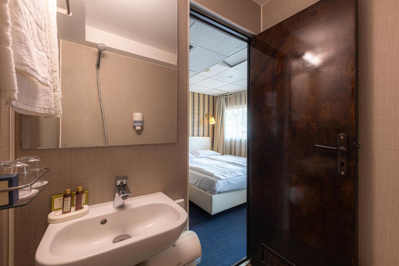 Cabina Matrimoniale Standard in Barca