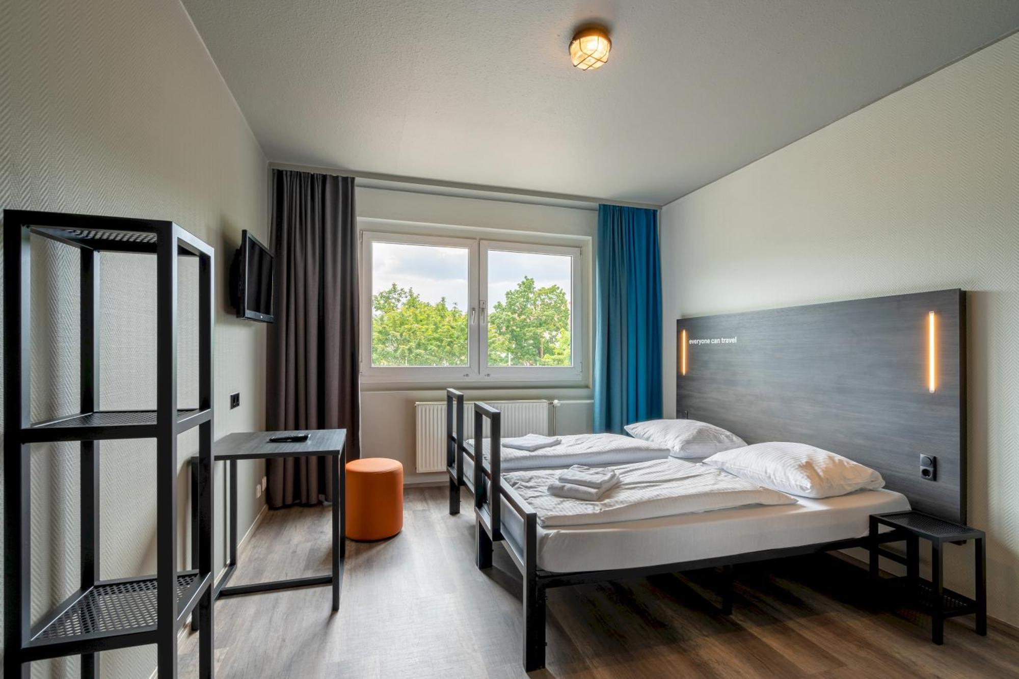 Tweepersoonskamer met 2 Aparte Bedden