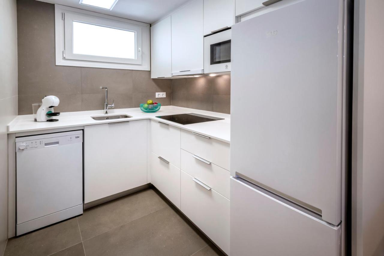 One-Bedroom Apartment,1144275321:JPEG