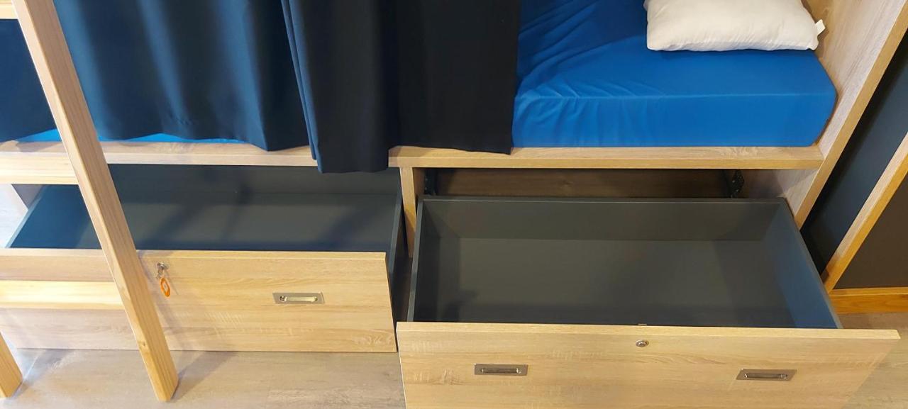 Bunk Bed Mixed Dormitory Room
