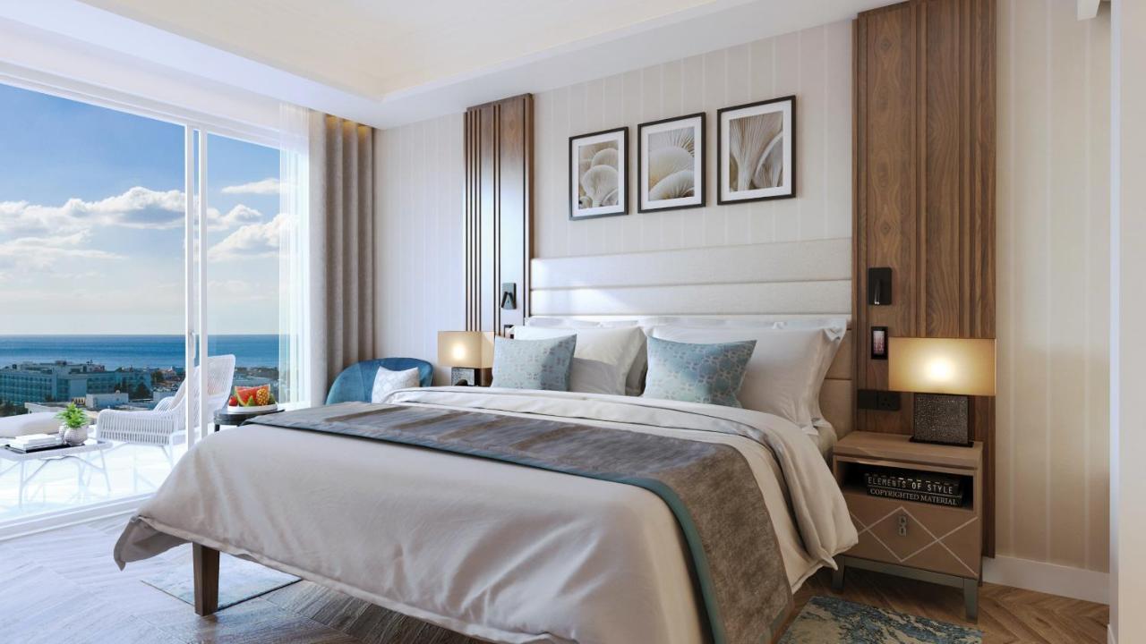 Junior Suite con Vista Giardino e Piscina