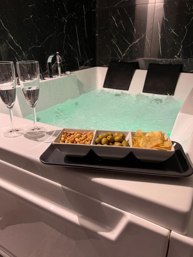 King Room Spa Bath