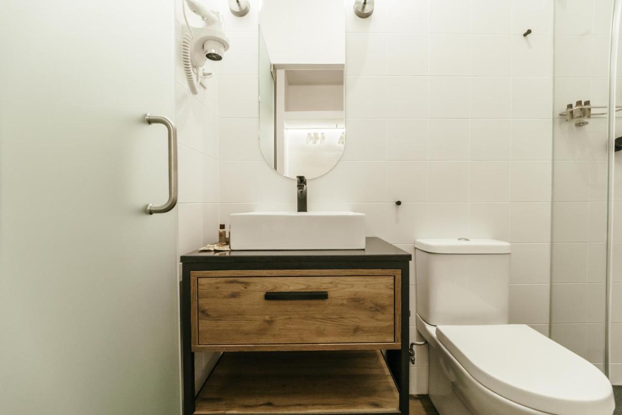 Double Room,1168362559:JPEG