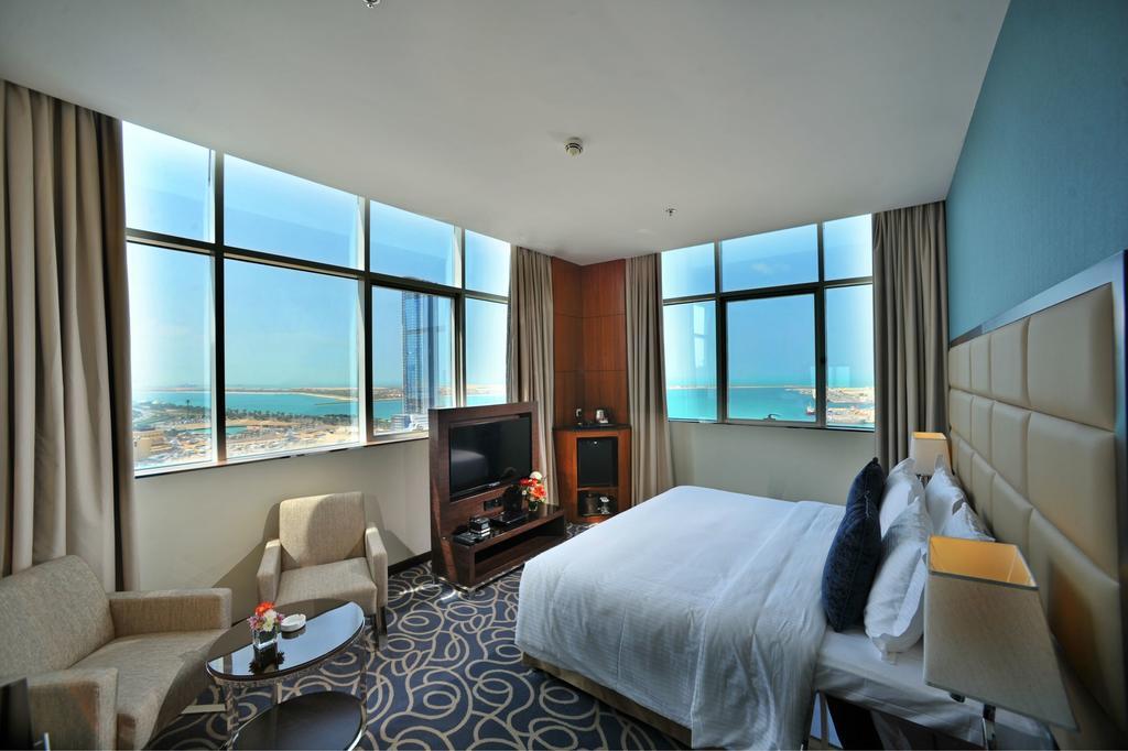 Executive King Room with Partial Sea View,155441825:JPEG