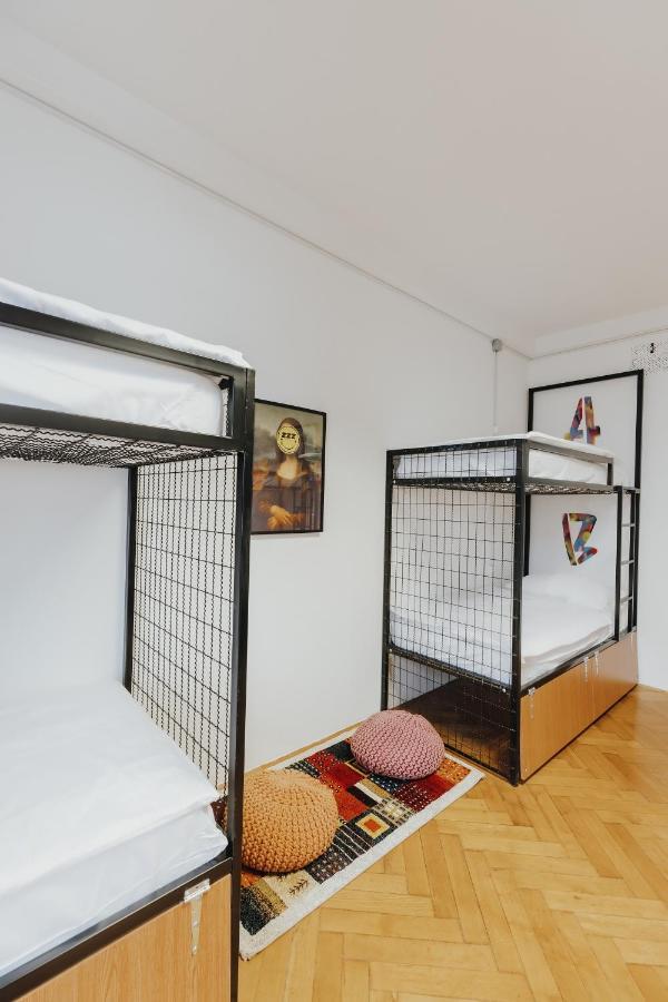 Lit dans Dortoir 6 Lits