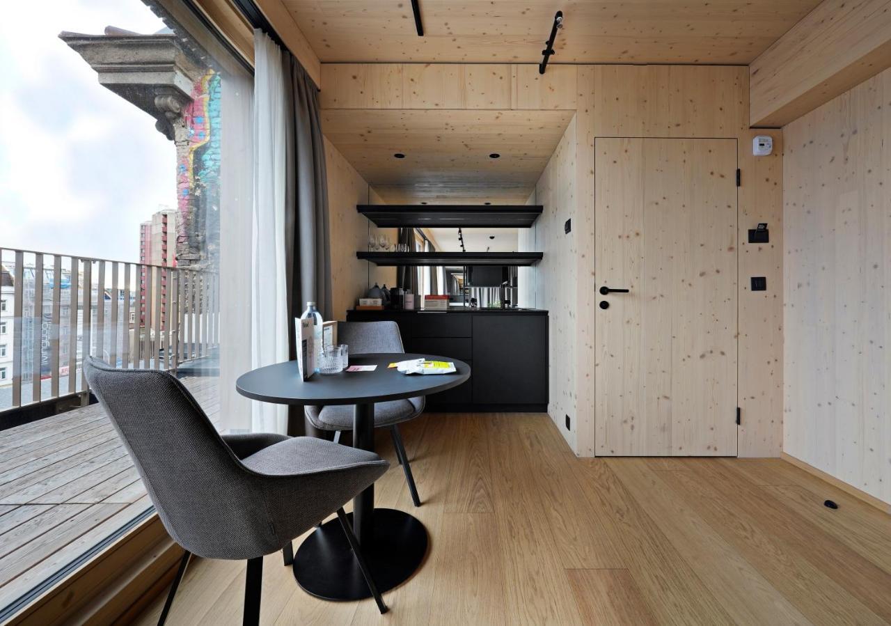 Large Studio with Kitchenette and Terrace,1185006055:JPEG