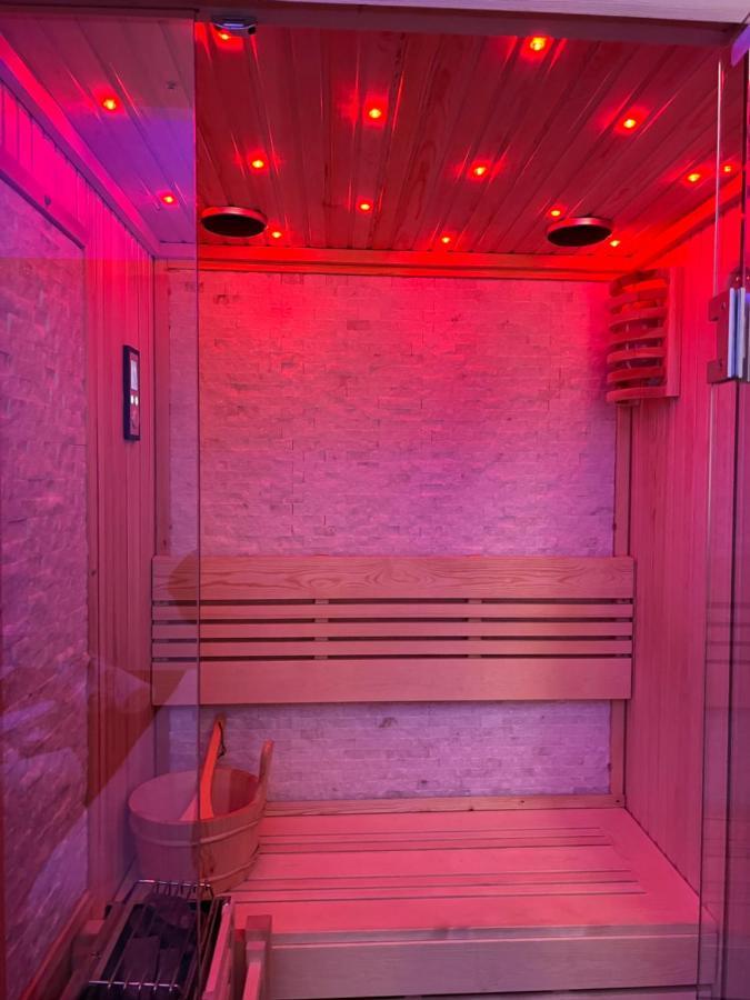 King Room Spa Bath