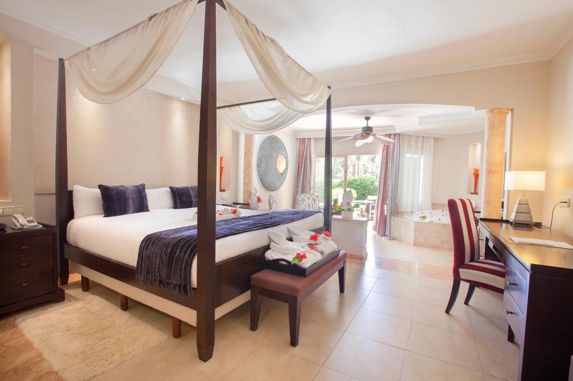 Elegance Club Majestic Junior Suite met Directe Toegang tot het Zwembad (Alleen voor Volwassenen 18+) - Gratis WiFi