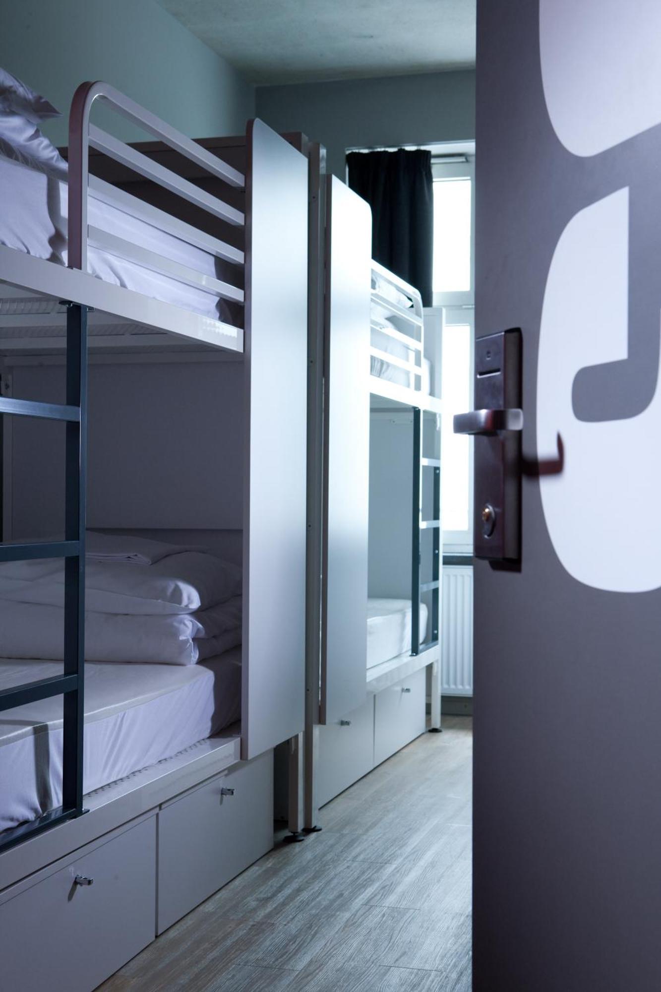 Bed in 6-Bed Mixed Dormitory Room with Private Bathroom,1212213760:JPEG