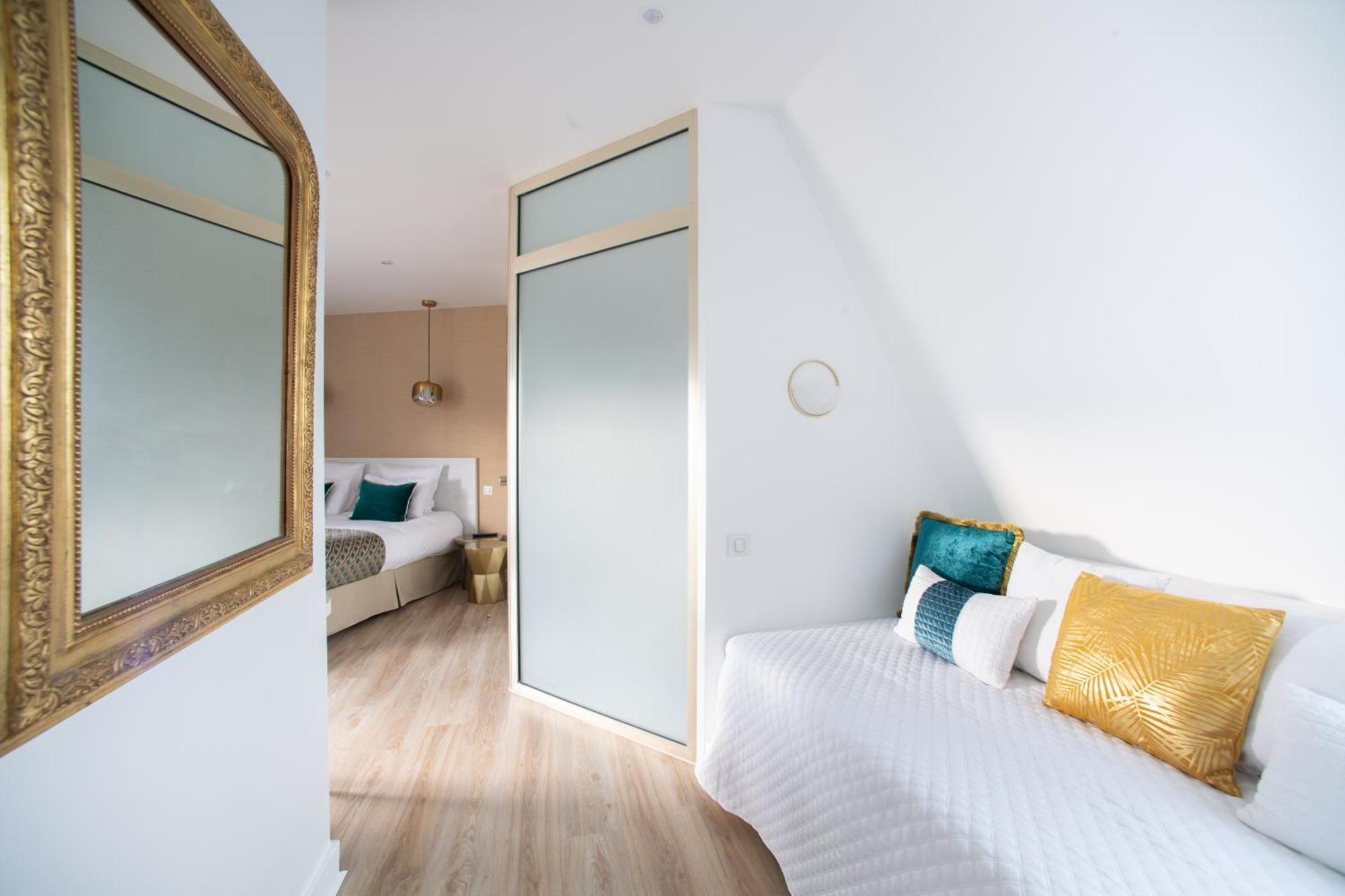 Triple Room with Balcony