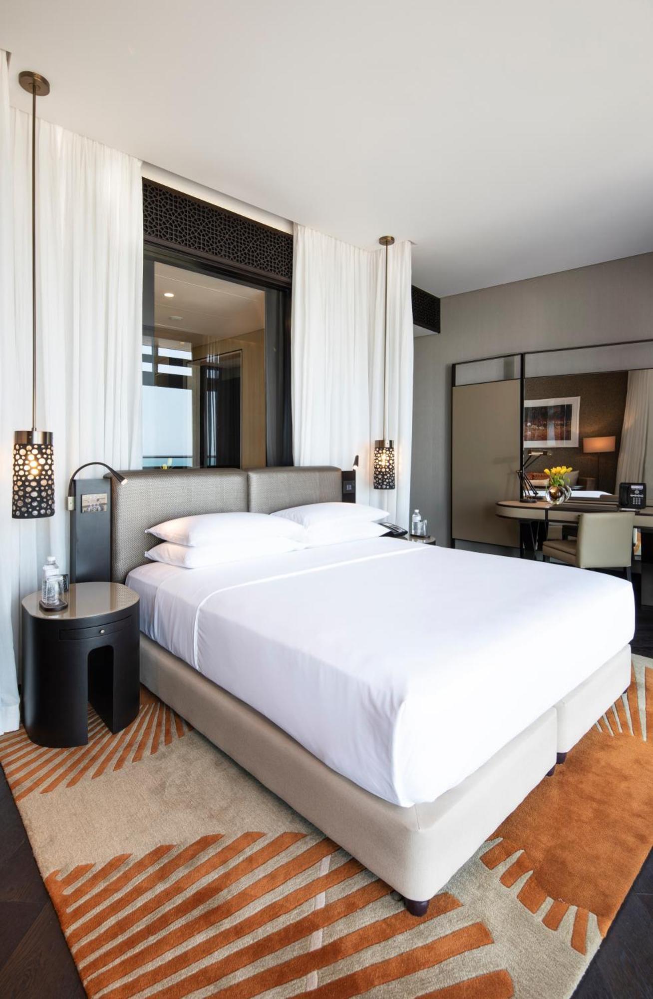 Chambre Lit King-Size avec Balcon