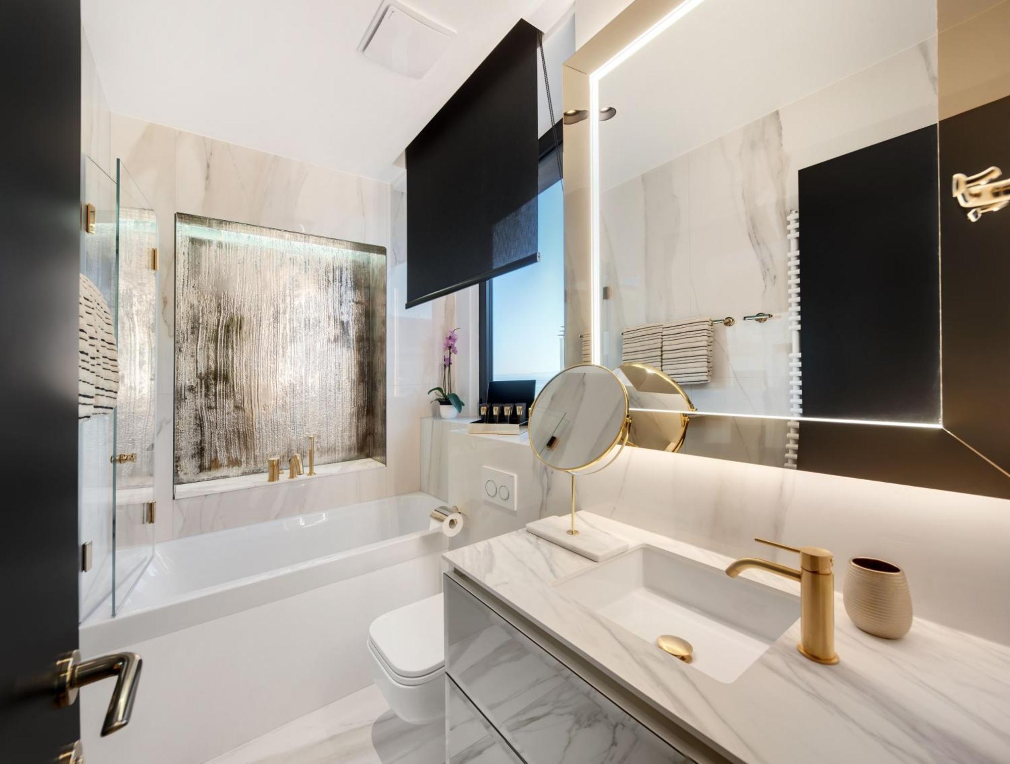 Deluxe Suite Sea View