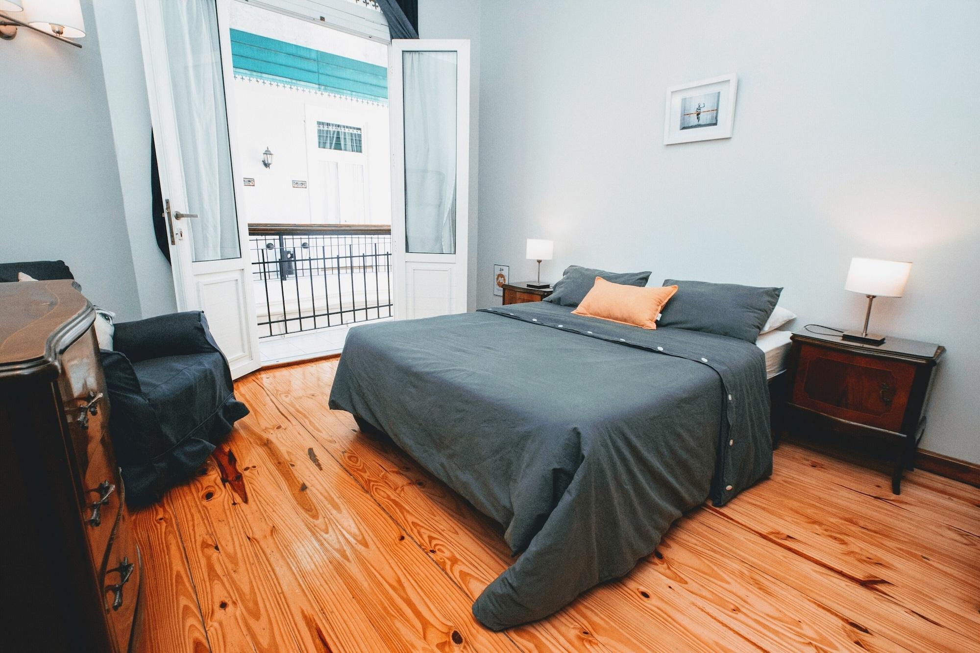 Quarto Duplo com Casa de Banho Privativa