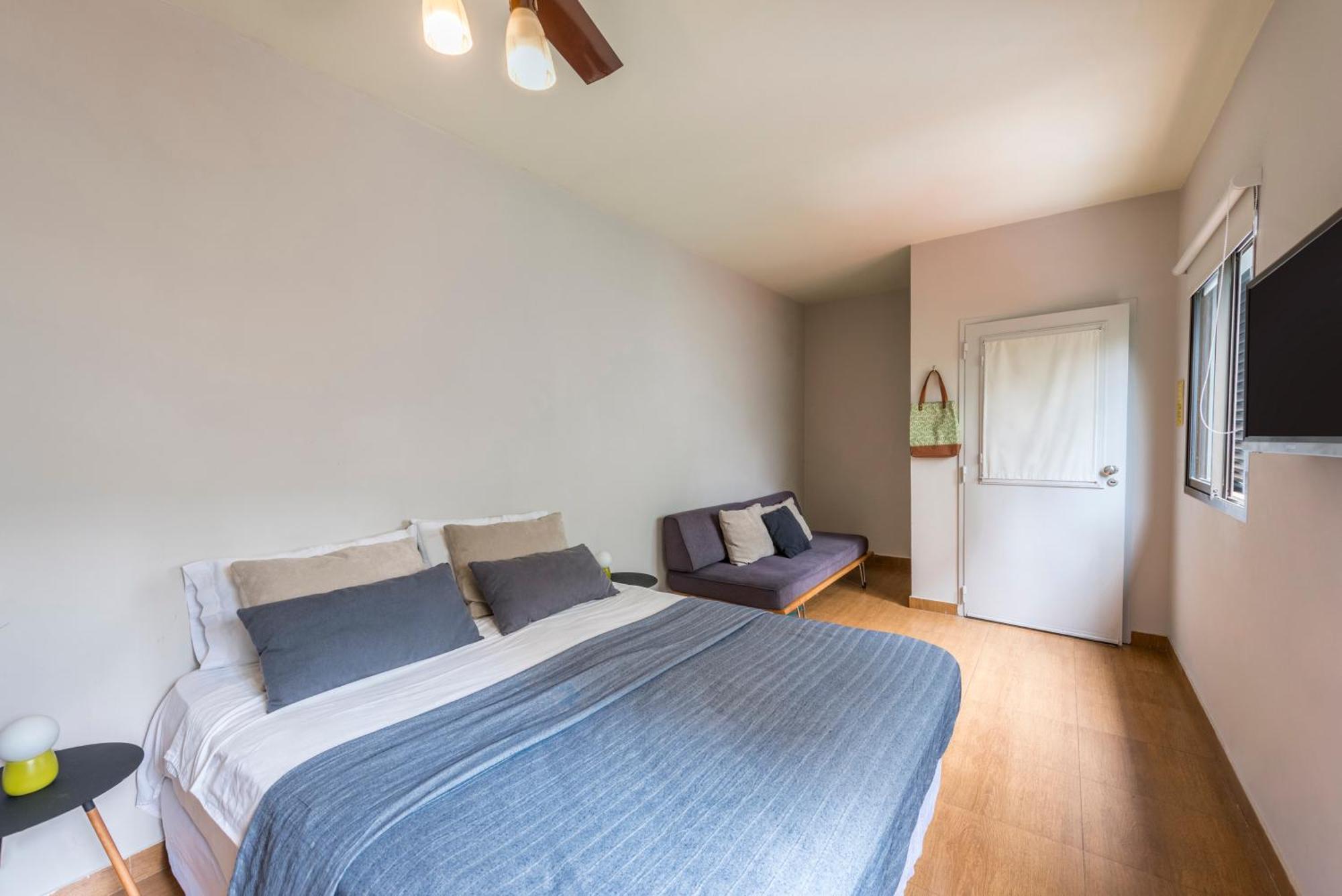Triple Room with Private Bathroom