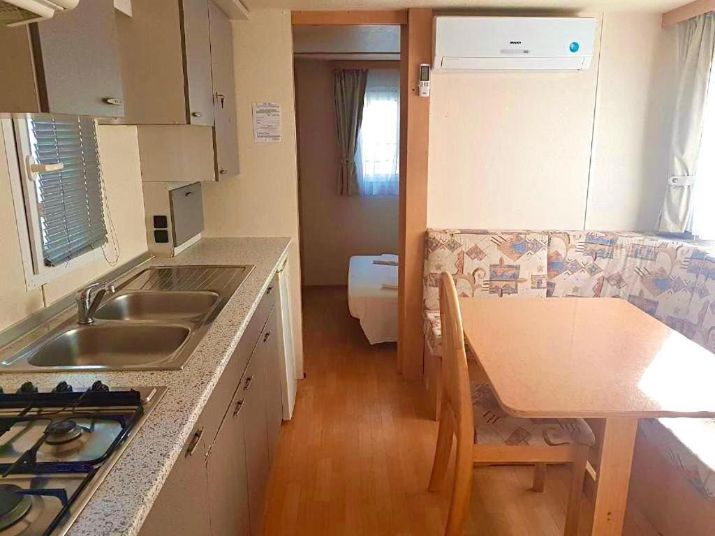 Mobile Home,1225050326:JPEG