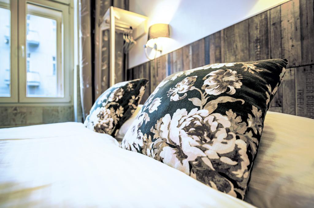 Double or Twin Room,304199780:JPEG