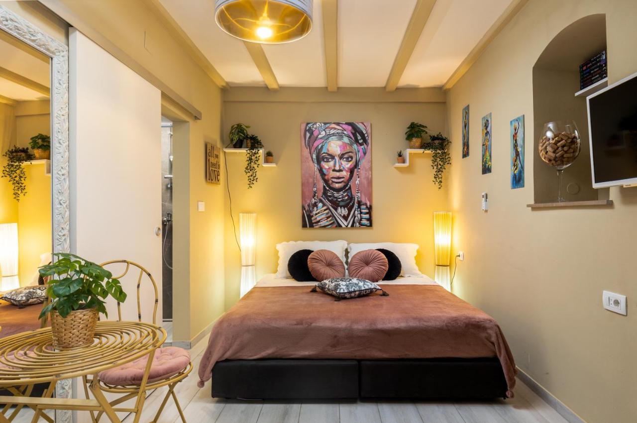 Standard Double Room Ground Floor (address: Naljeskoviceva 12)