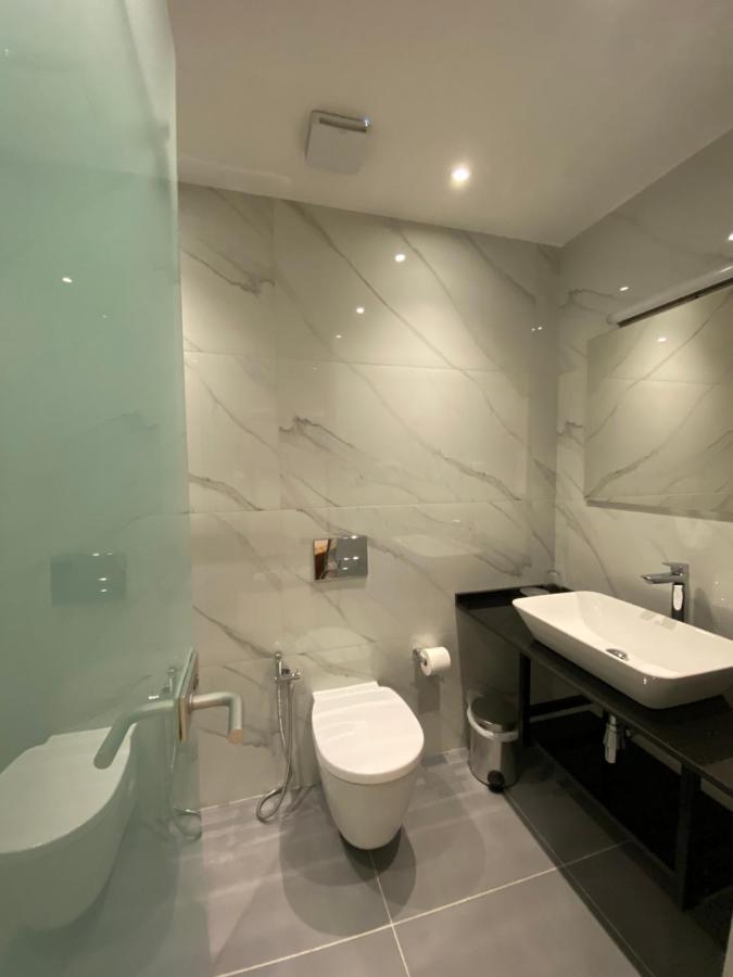 Deluxe Doppelzimmer mit seitlichem Meerblick